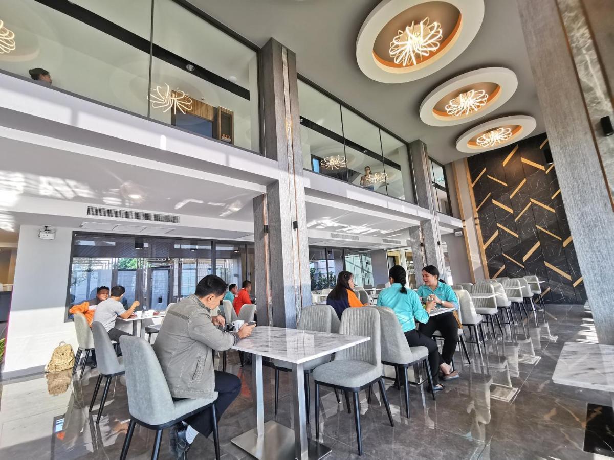 Arista Hotel Ubon Ubon Ratchathani Exteriör bild