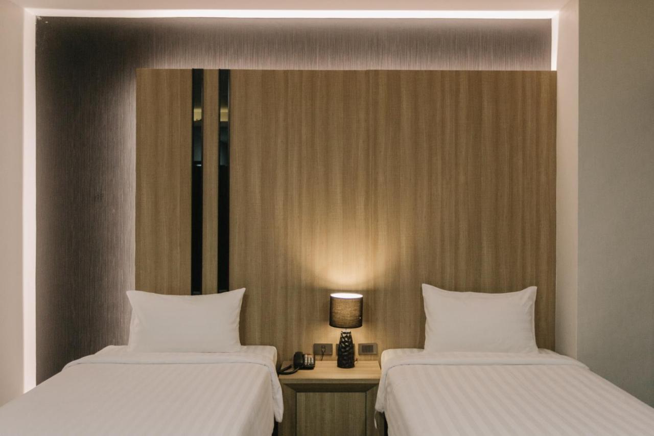 Arista Hotel Ubon Ubon Ratchathani Exteriör bild