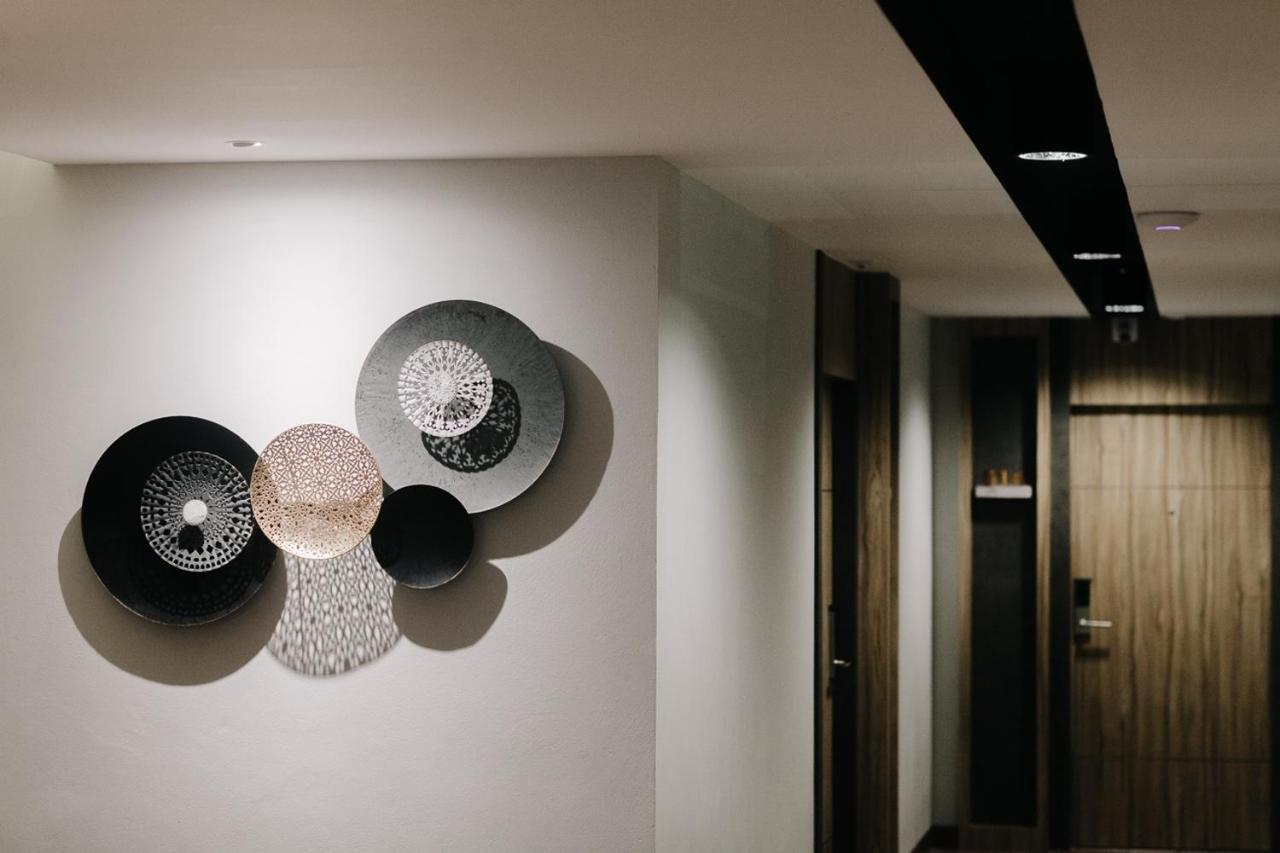 Arista Hotel Ubon Ubon Ratchathani Exteriör bild